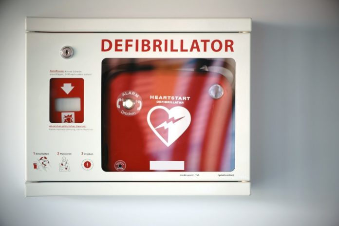 Defibrillator